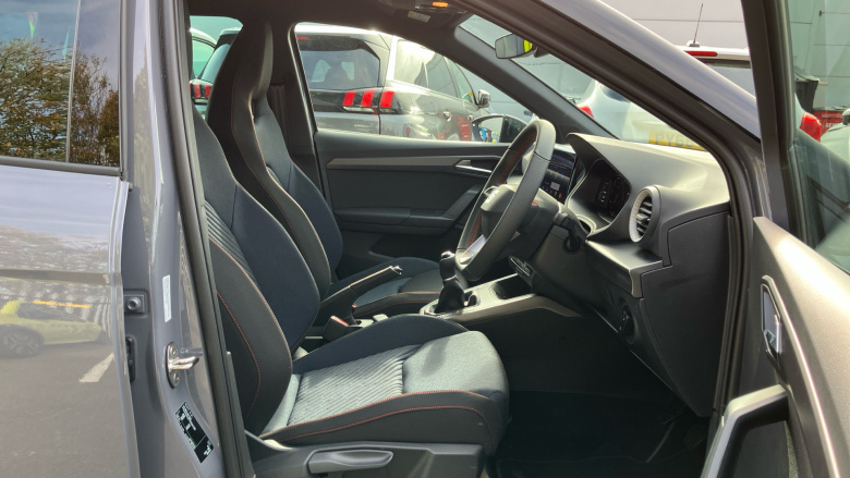 SEAT Arona 1.0 TSI 115 FR Black Edition 5dr Petrol Hatchback